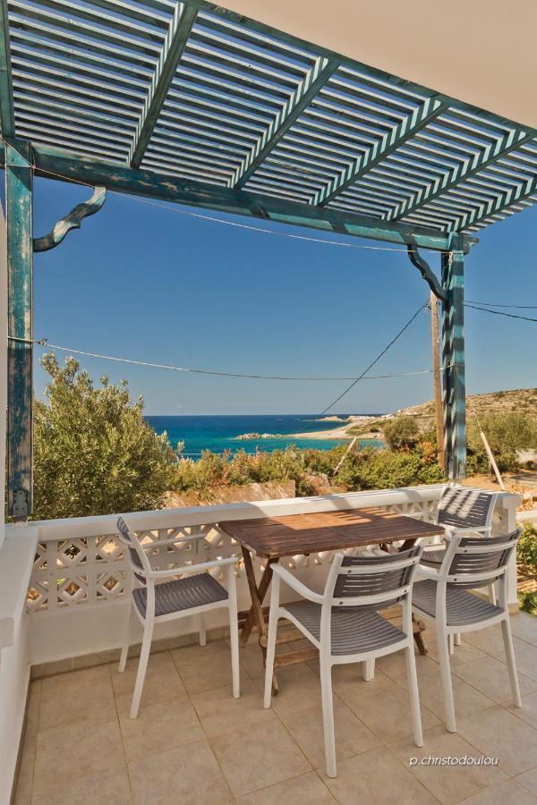 Albatros Studios & Apartments Lefkos  Exteriör bild