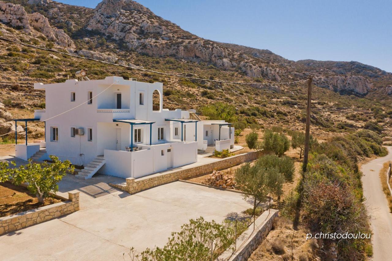 Albatros Studios & Apartments Lefkos  Exteriör bild